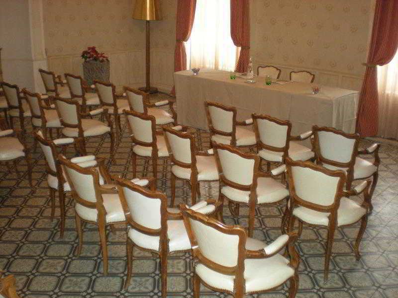 Hotel-Restaurant Ricordeau Loué Eksteriør bilde