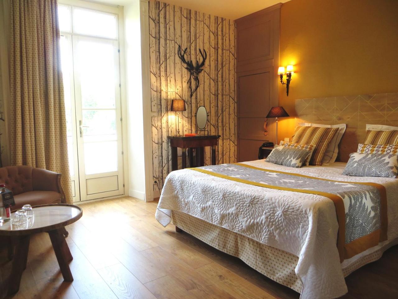 Hotel-Restaurant Ricordeau Loué Eksteriør bilde