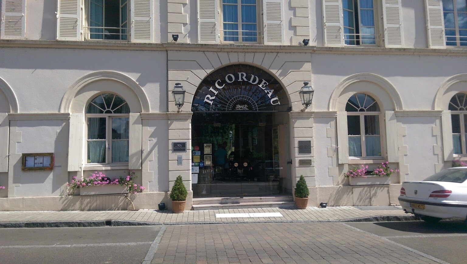 Hotel-Restaurant Ricordeau Loué Eksteriør bilde